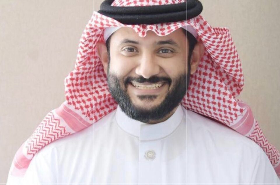 Dr. Ali Almudeer